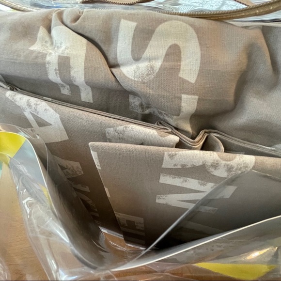 NWT RizKidz full size comforter set w/ shams gray - Picture 7 of 7